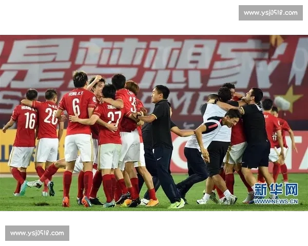 恒大力战阿赫利争夺亚冠荣耀 全力拼搏迎接历史性对决 恒大力战阿赫利争夺亚冠荣耀 全力拼搏迎接历史性对决